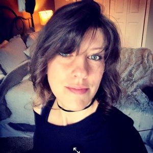 Meet your Posher, Jenn